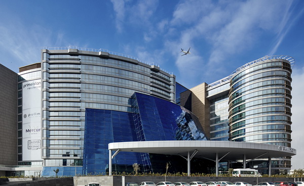 Pullman İstanbul Hotel and Convention Center