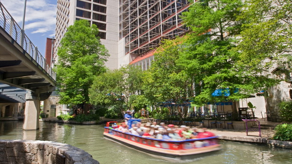 Hyatt Regency San Antonio Riverwalk