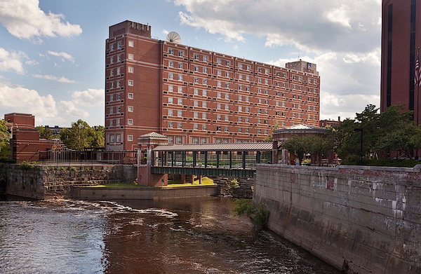 UMass Lowell Inn & Conference Center