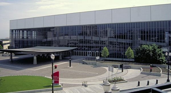 Veterans Memorial Coliseum