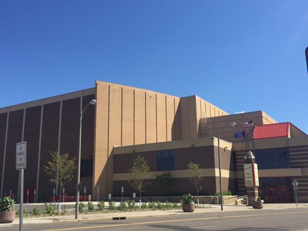 bismarck event center