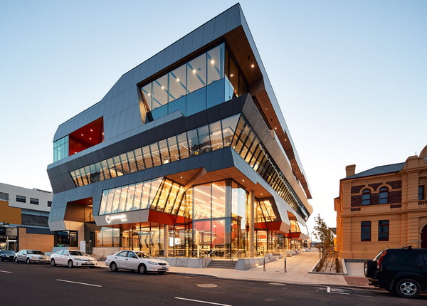 Paranaple Convention Centre